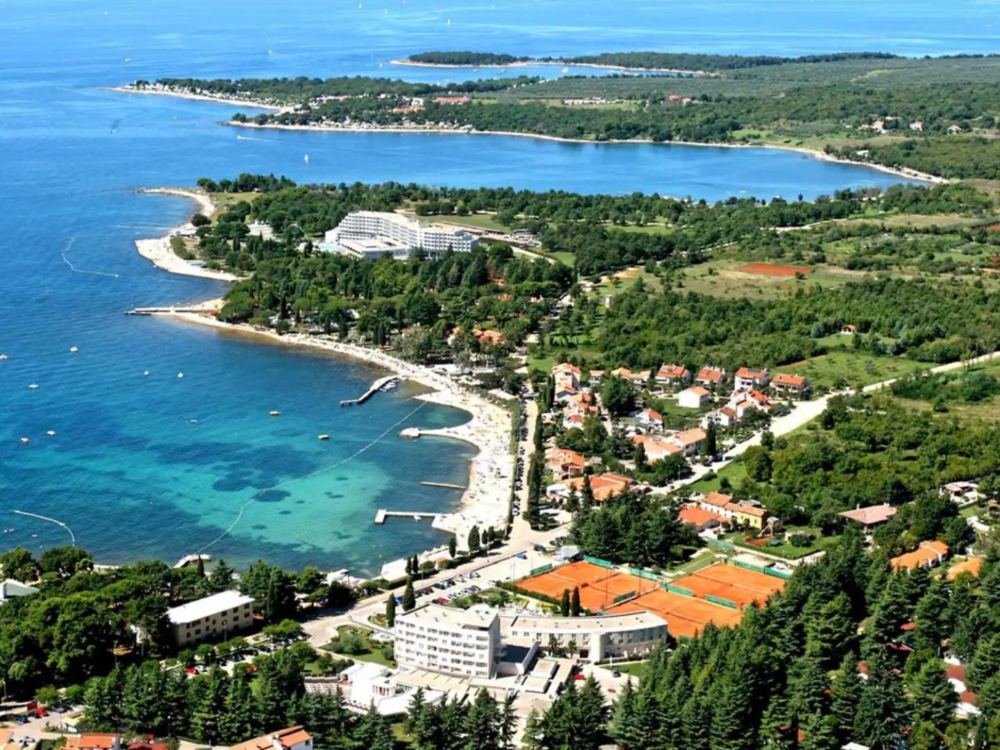 Luna 22 Porec Bagian luar foto